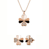 Parure pétale Clover (1 collier + 1 pendentif + 2 boucles d'oreilles) ornée de 6 cristaux Swarovski - Livraison Offerte