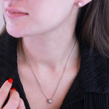 Chaussette secrète de Noël garnie de 3 parures (boucles d'oreilles + colliers) en cristaux Swarovski - Livraison offerte