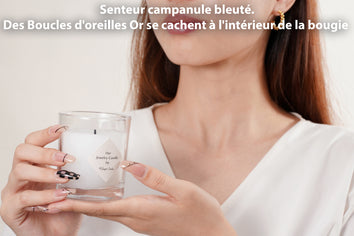 Bougie bijou parfumée Campanule Bleuté avec une paire de Boucles d'oreilles Or - Livraison Offerte